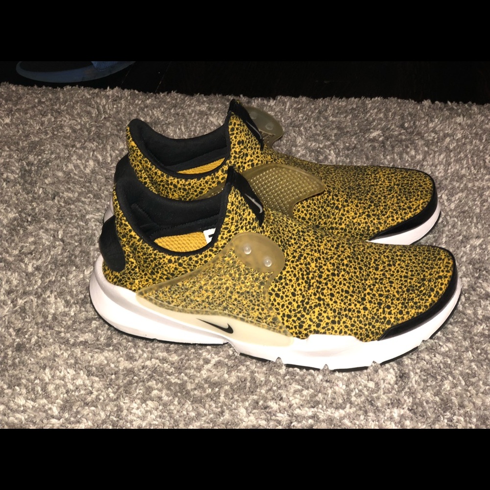 Nike sock darts